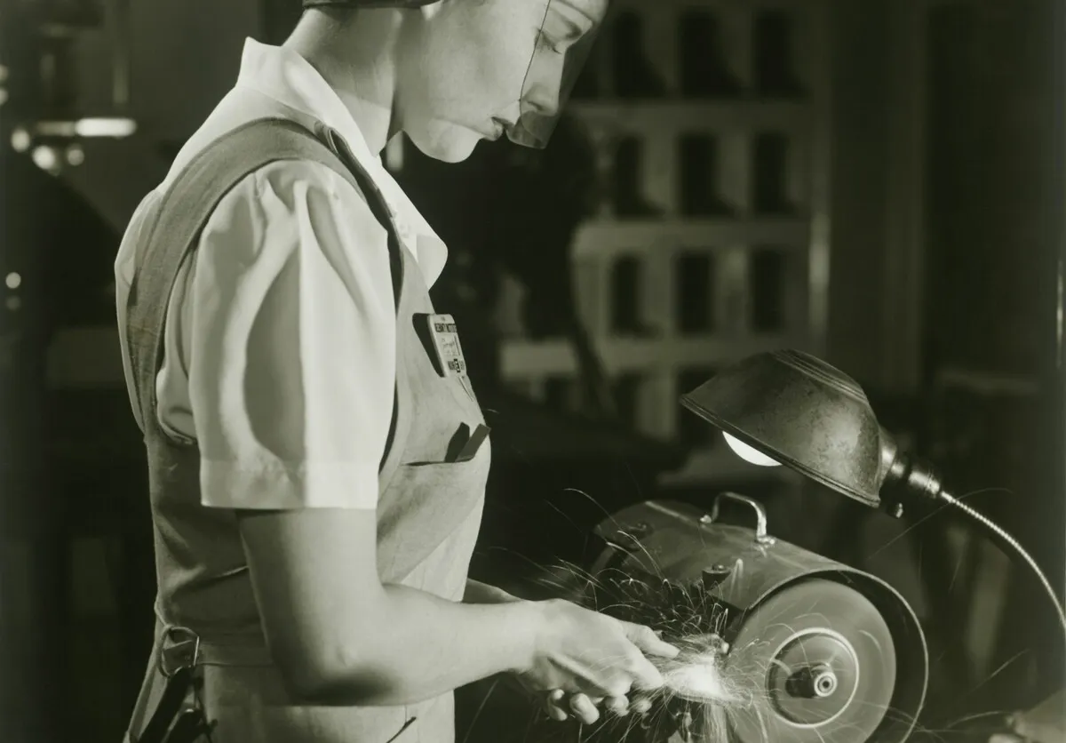Women railway workers (1914 - 1918)